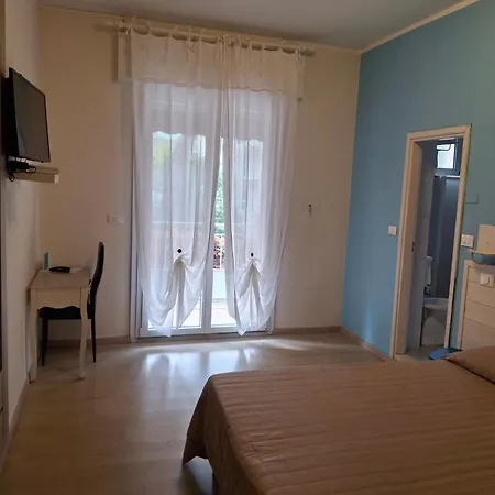 Santiago 3* Морской Милан