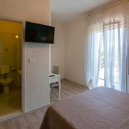 Santiago 3* Milano Marittima